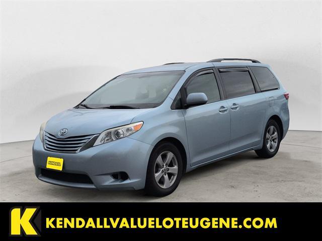 Photo of 2015 Sky Blue Pearl Toyota Sienna