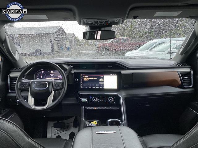Photo of 2024 Onyx Black GMC Sierra 2500