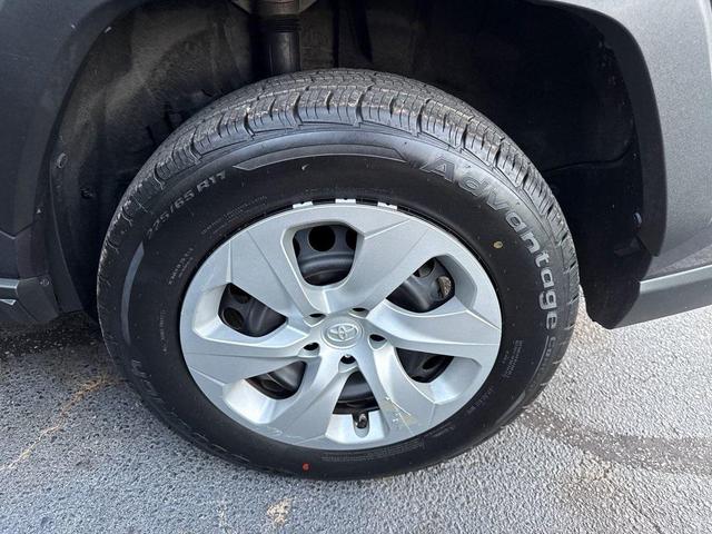 Photo of 2020 Magnetic Gray Metallic Toyota RAV4