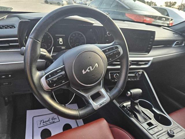 Photo of 2023 Ebony Black Kia K5