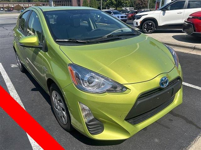 Photo of 2016 Electric Lime Metallic Toyota Prius c