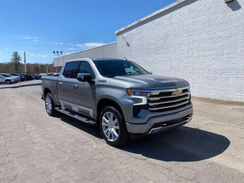 Photo of 2025 Gray Chevrolet Silverado 1500