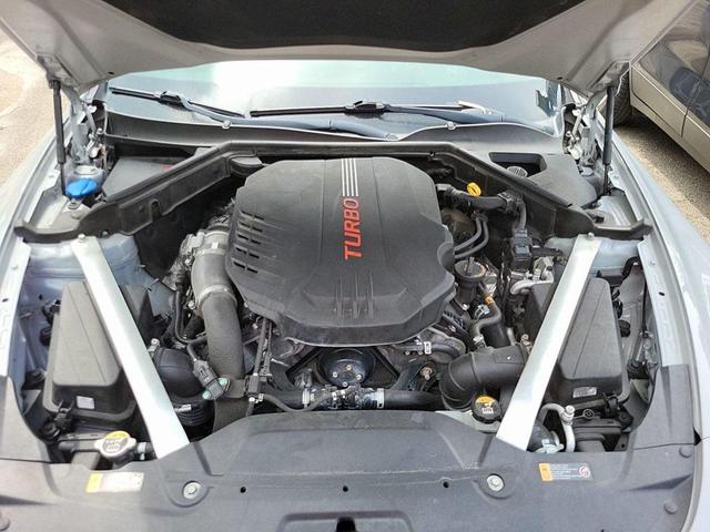 Photo of 2020 Ceramic Silver Kia Stinger