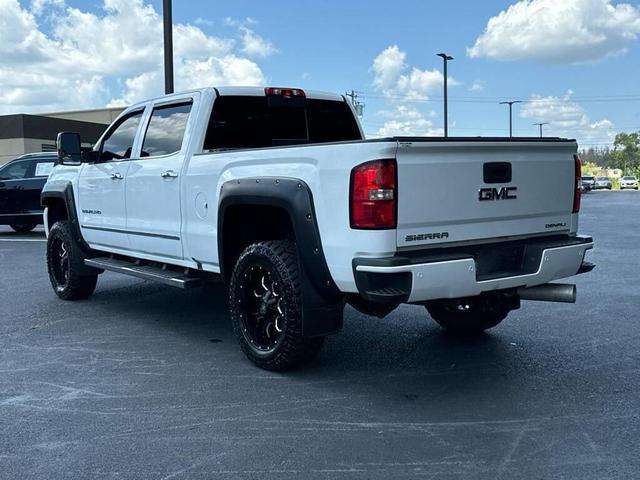 Photo of 2019 Summit White GMC Sierra 2500