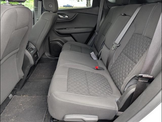 Photo of 2022 Silver Ice Metallic Chevrolet Blazer