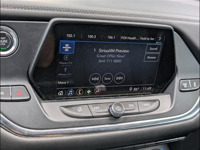 Photo of 2022 Silver Ice Metallic Chevrolet Blazer