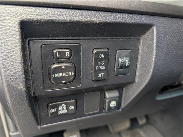 Photo of 2017 Black Toyota Tundra