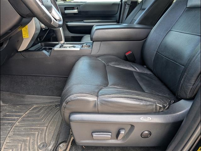 Photo of 2017 Black Toyota Tundra