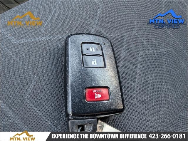 Photo of 2019 Silver Toyota Tacoma