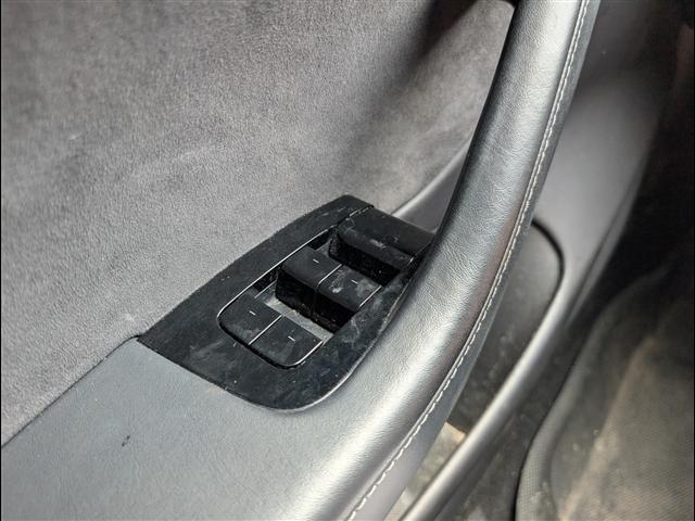 Photo of 2019 Black Tesla Model 3