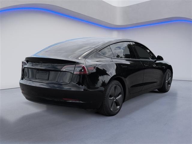 Photo of 2019 Black Tesla Model 3