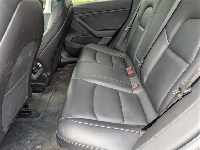 Photo of 2019 Black Tesla Model 3