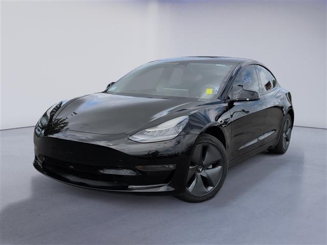 Photo of 2019 Black Tesla Model 3