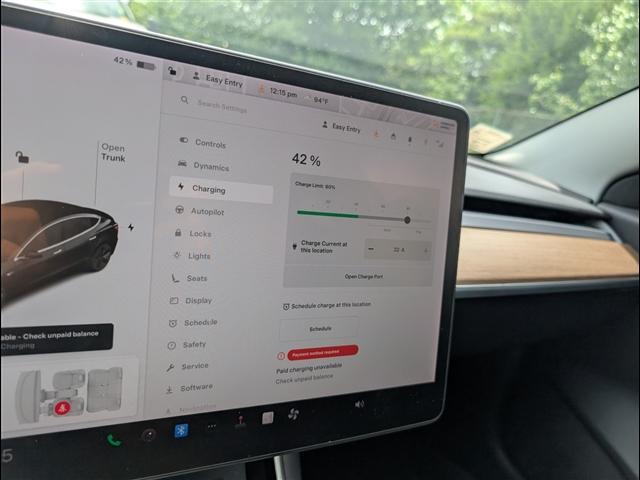 Photo of 2019 Black Tesla Model 3