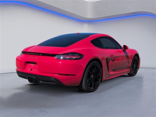 Photo of 2022 Red Porsche 718 Cayman