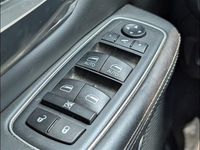 Photo of 2021 Granite Crystal Clearcoat Metallic RAM 1500