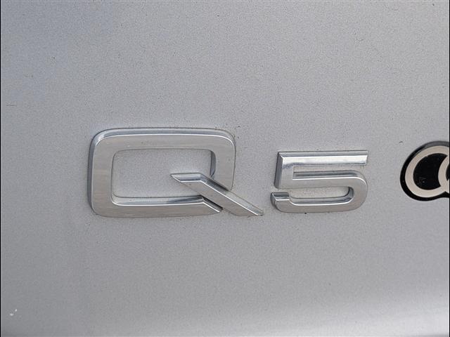 Photo of 2021 Florett Silver Metallic Audi Q5