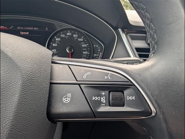 Photo of 2021 Florett Silver Metallic Audi Q5