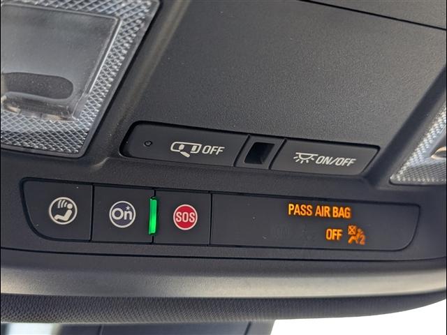 Photo of 2023 Northsky Blue Metallic Chevrolet Traverse