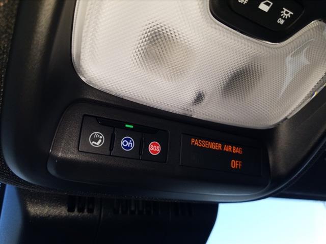 Photo of 2025 White Chevrolet Colorado