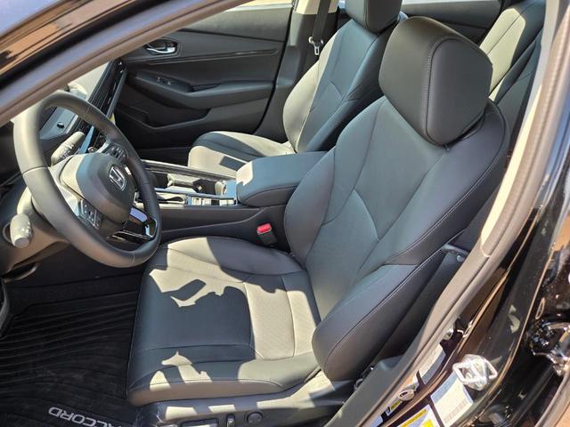 Photo of 2025 Crystal Black Pearl Honda Accord Hybrid