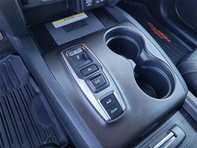 Photo of 2022 Black Honda Pilot