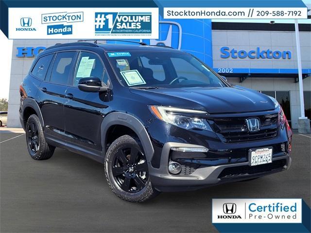 Photo of 2022 Black Honda Pilot