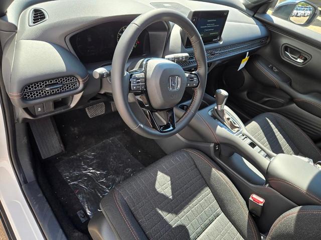 Photo of 2026 Platinum White Pearl Honda HR-V