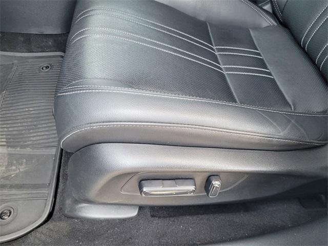 Photo of 2023 Crystal Black Pearl Honda HR-V
