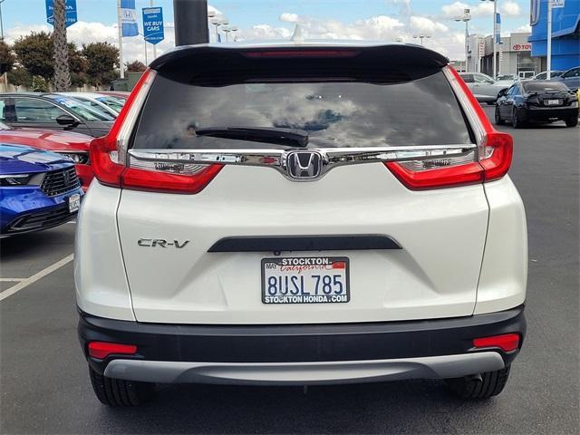 Photo of 2019 Platinum White Honda CR-V