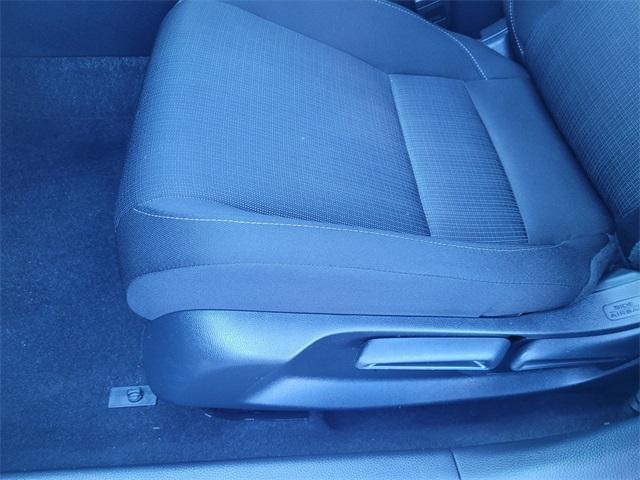 Photo of 2023 Platinum White Honda Civic