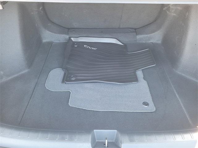 Photo of 2023 Platinum White Honda Civic
