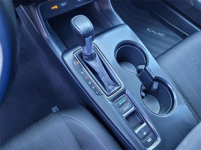 Photo of 2023 Platinum White Honda Civic