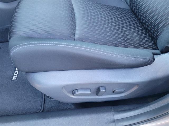 Photo of 2018 Gun Metallic Nissan Rogue