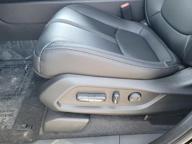 Photo of 2025 Crystal Black Pearl Honda Pilot