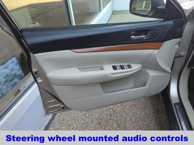 Photo of 2014 Tungsten Metallic Subaru Outback