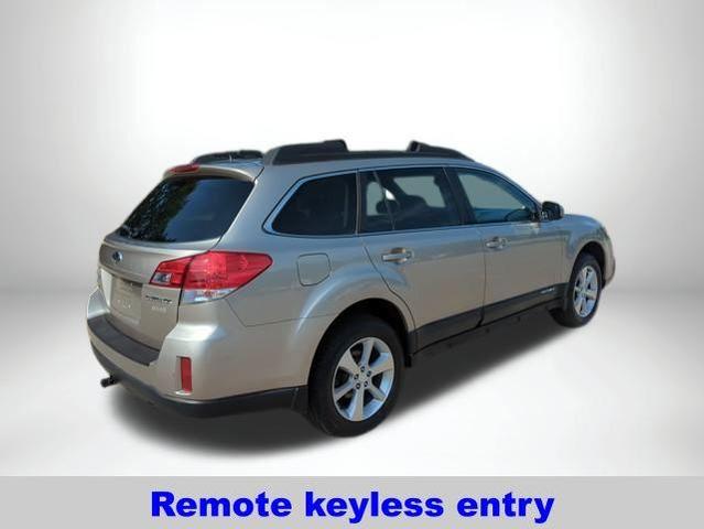 Photo of 2014 Tungsten Metallic Subaru Outback