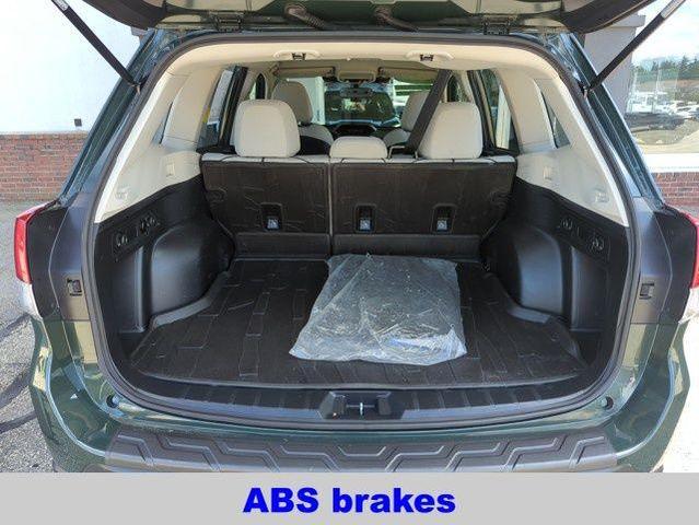 Photo of 2022 Cascade Green Silica Subaru Forester