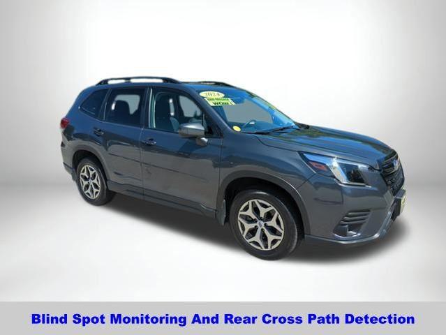 Photo of 2024 Magnetite Gray Metallic Subaru Forester