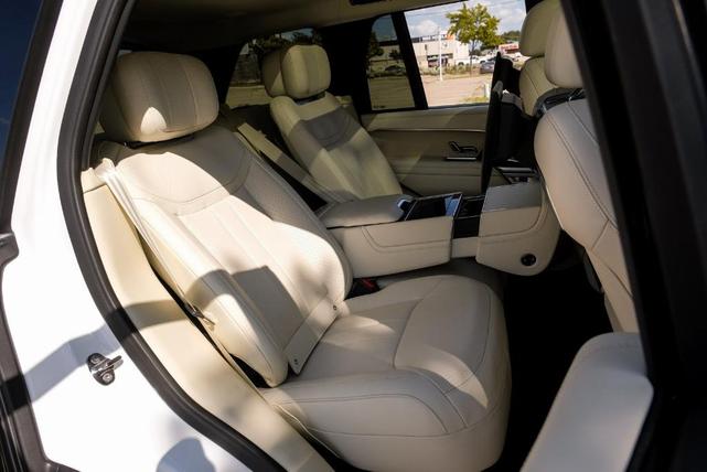 Photo of 2024 Ostuni Pearl White Land Rover Range Rover