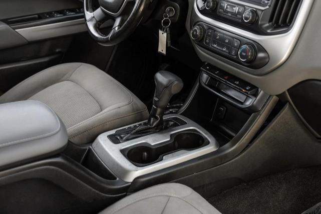 Photo of 2017 Silver Ice Metallic Chevrolet Colorado