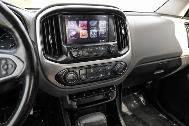 Photo of 2017 Silver Ice Metallic Chevrolet Colorado