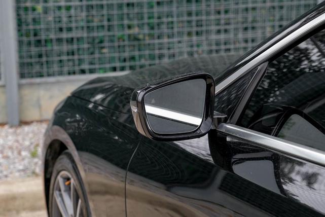 Photo of 2022 Jet Black BMW 230