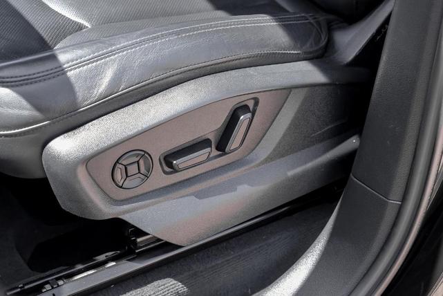 Photo of 2023 Mythos Black Metallic Audi Q7