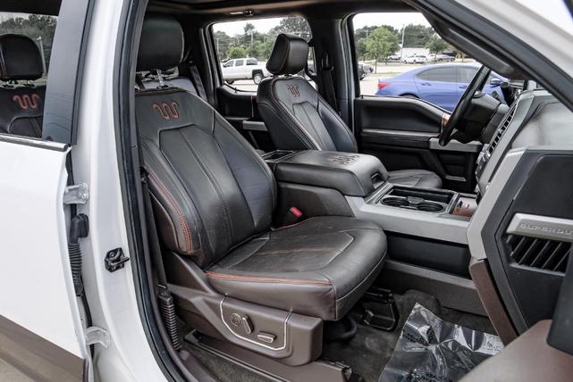 Photo of 2017 White Platinum Ford F-350