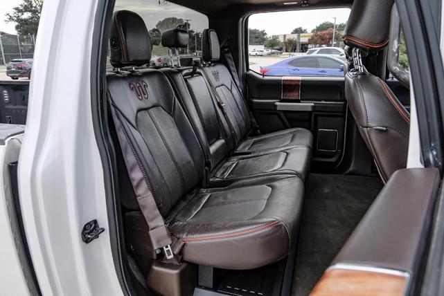 Photo of 2017 White Platinum Ford F-350