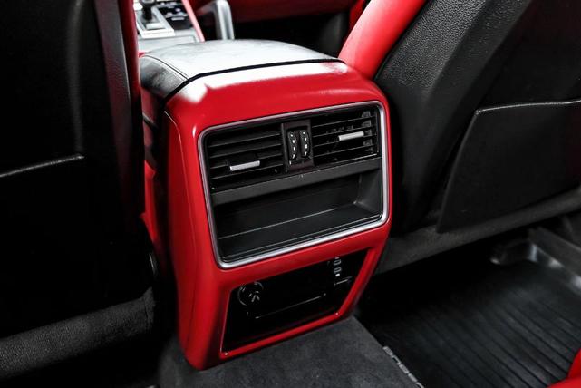 Photo of 2020 Black Porsche Cayenne