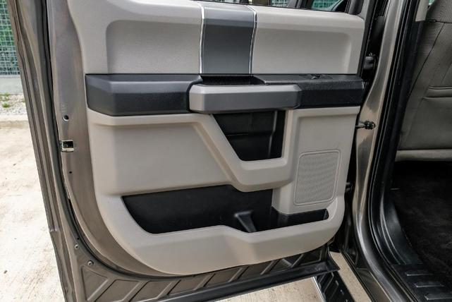 Photo of 2017 Magnetic Ford F-150