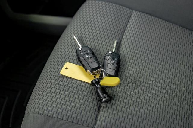 Photo of 2017 Magnetic Ford F-150