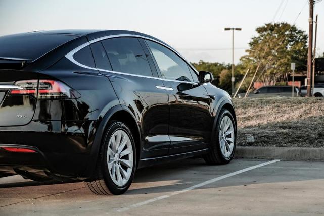 Photo of 2017 Black Tesla Model X